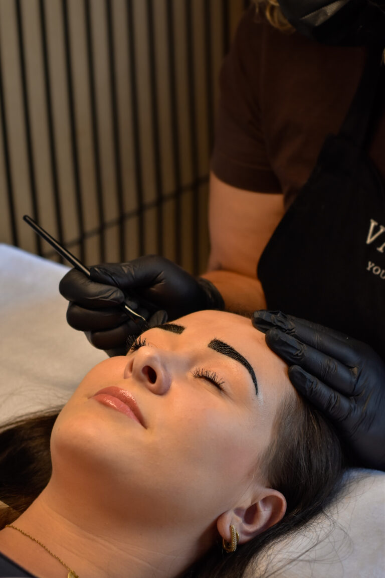 Brow lamination